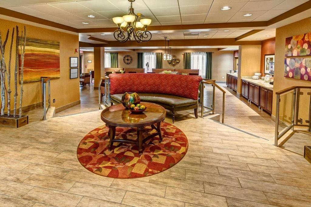 Hampton Inn Johnstown Geistown Экстерьер фото